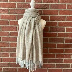 Hannah Rose Light Grey 100% Cashmere Fringed Travel Wrap Shawl Scarf 23”x85”NWOT